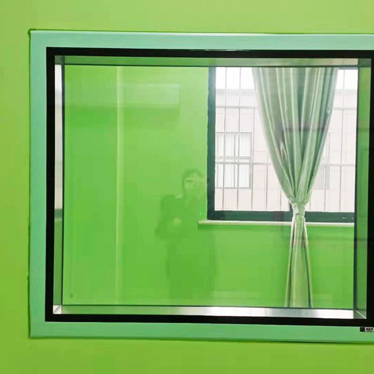 双层玻璃窗